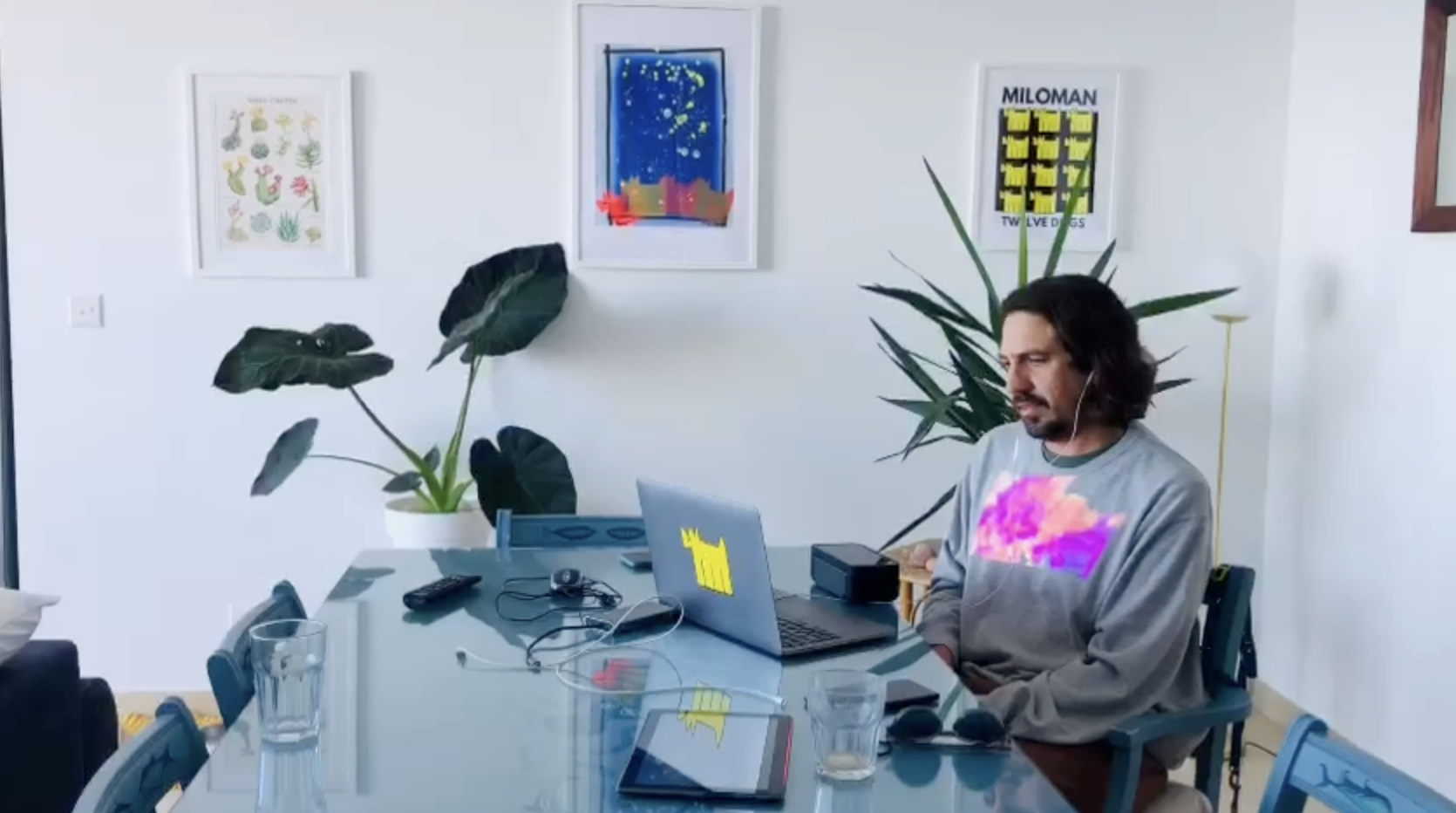 Stefan vvessels working with local artists